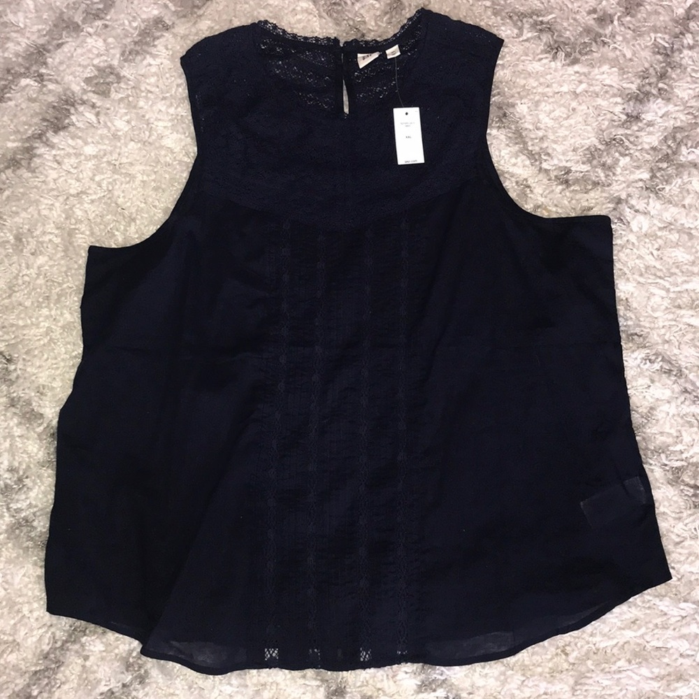 NWT Navy sleeveless lace blouse. Beautiful.